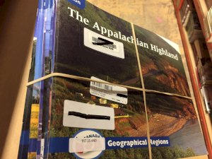 Infocanada: Geographic Regions Resource by 7-Book Package